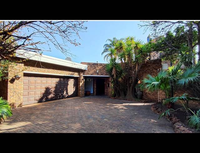 3 BEDROOM FREESTANDING FOR SALE IN SUNWARD PARK